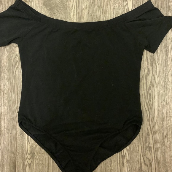 Off the shoulder bodysuit - Picture 1 of 3